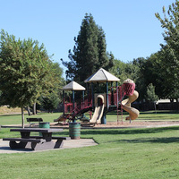 Larchmont Community Park