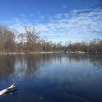 Lake Bluff Open Lands Association Parking Area