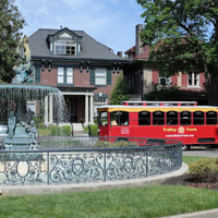 Cultural Heritage Curator Trolley de 'Ville in Louisville KY